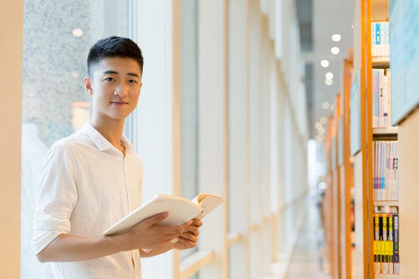 梦见好久不见的男同学什么意思 梦见好久不见的男同学预示什么